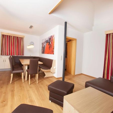 Apartment In Wald Im Pinzgau With Swimming Pool And Views Luaran gambar